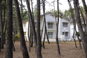 Гостиница Luxze Hitotsuba/Cottage Himuka  Миядзаки